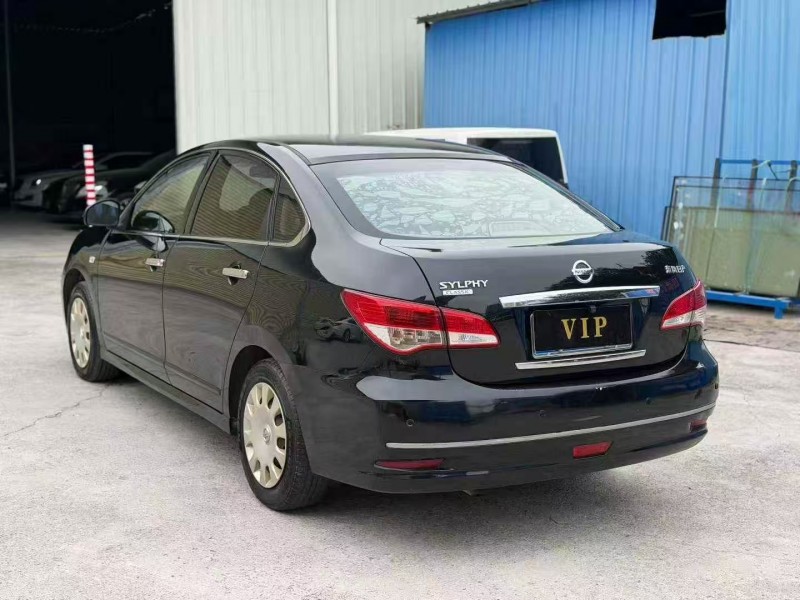 茂名16年日产轩逸4