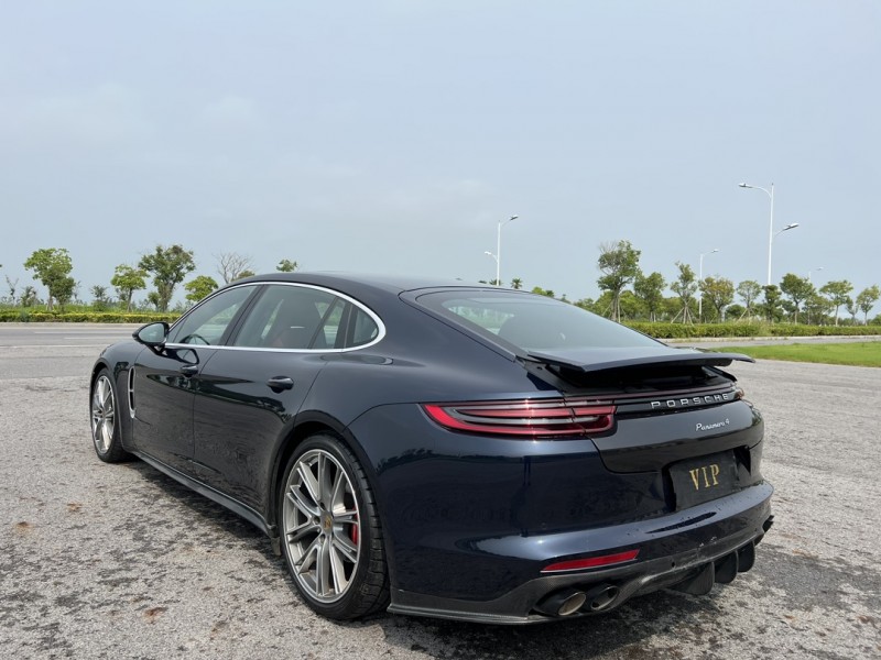 盐城20年保时捷帕拉梅拉9