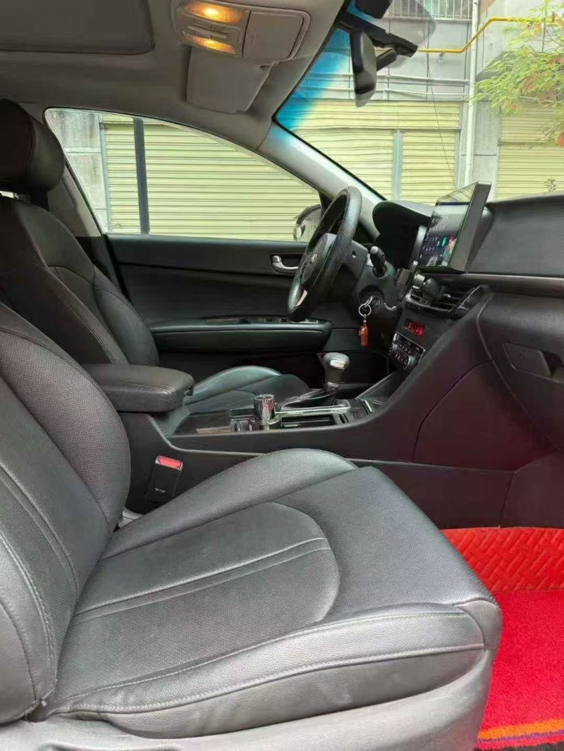 贵阳18年起亚K56