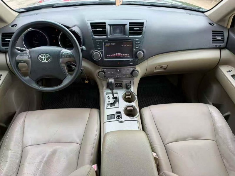 茂名10年丰田汉兰达6