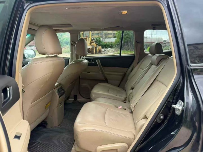 茂名10年丰田汉兰达8