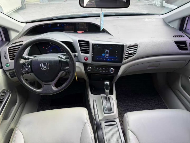 茂名13年本田思域7