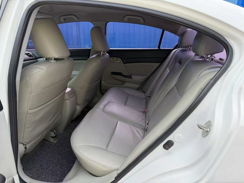 茂名13年本田思域9