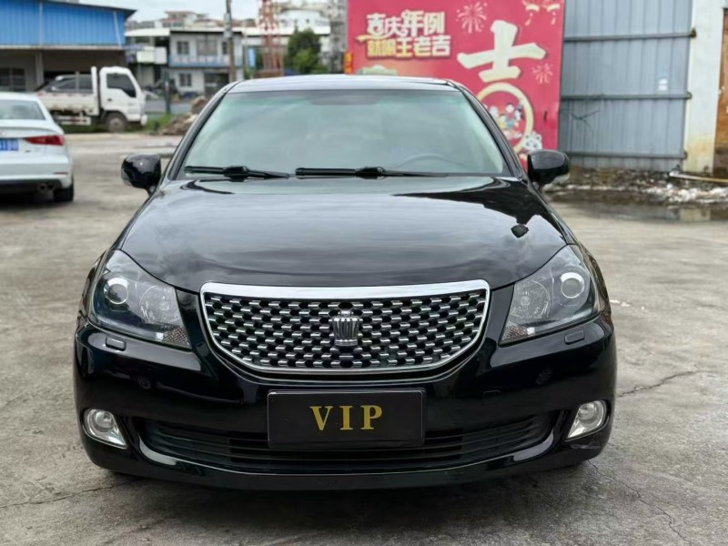 茂名12年丰田皇冠1