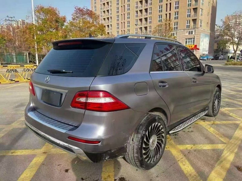 济宁13年奔驰ML5