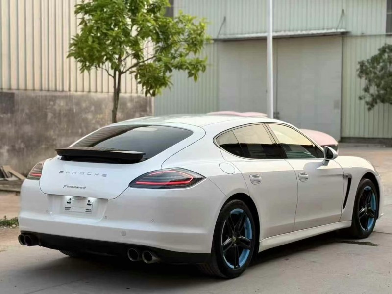 茂名12年保时捷帕拉梅拉5