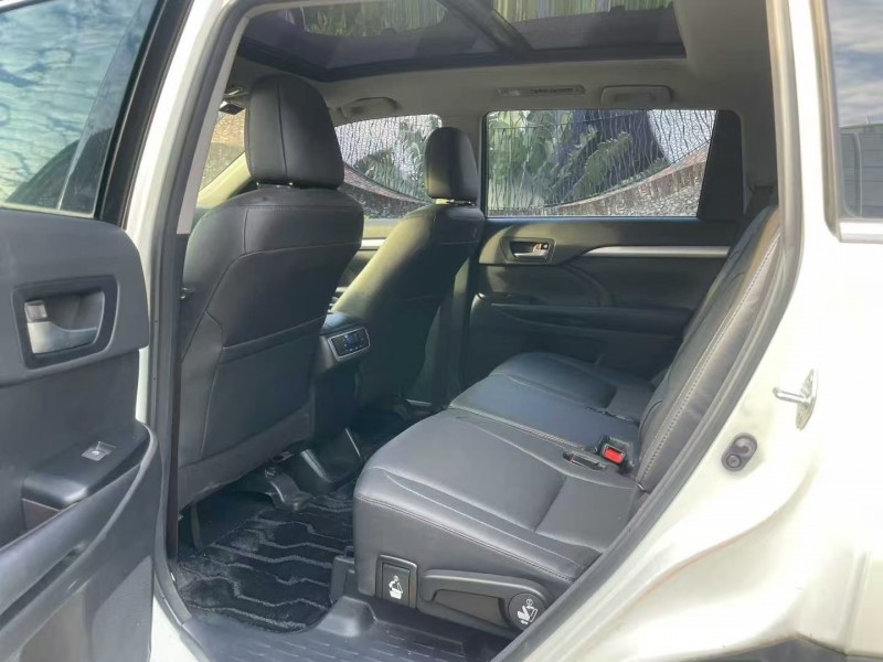 深圳17年丰田汉兰达5