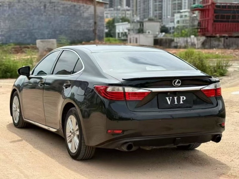 茂名13年雷克萨斯ES7