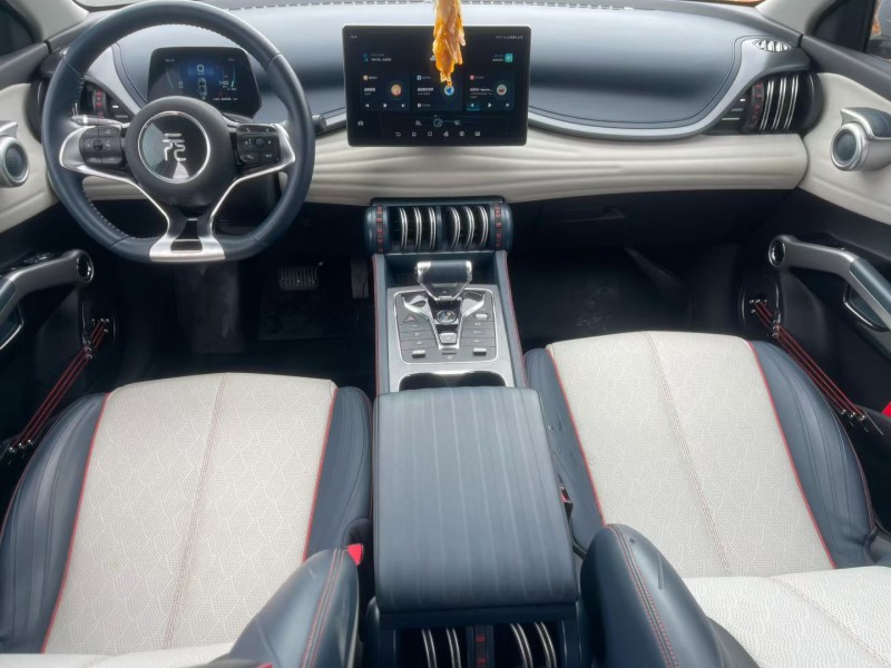 厦门22年比亚迪元4