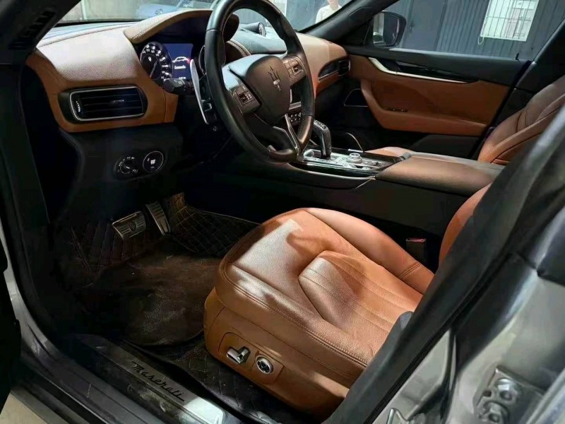 常州23年玛莎拉蒂Levante3