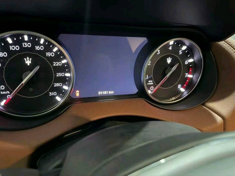 常州23年玛莎拉蒂Levante6