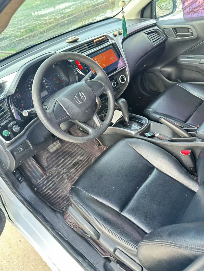 杭州16年本田锋范4