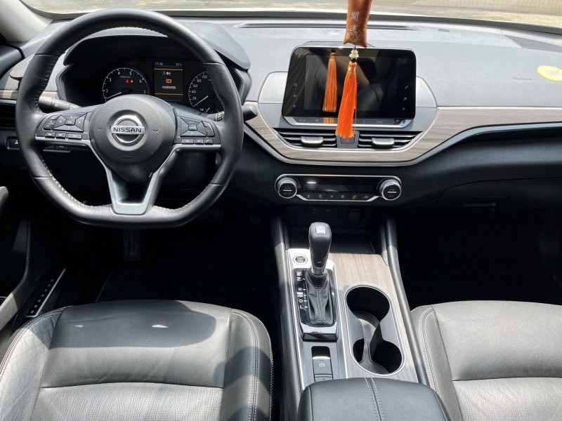 中山21年日产天籁7