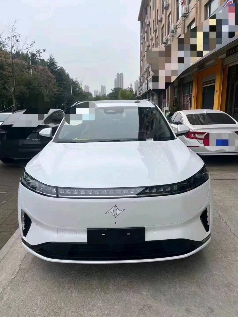 青岛25年东风奕派1