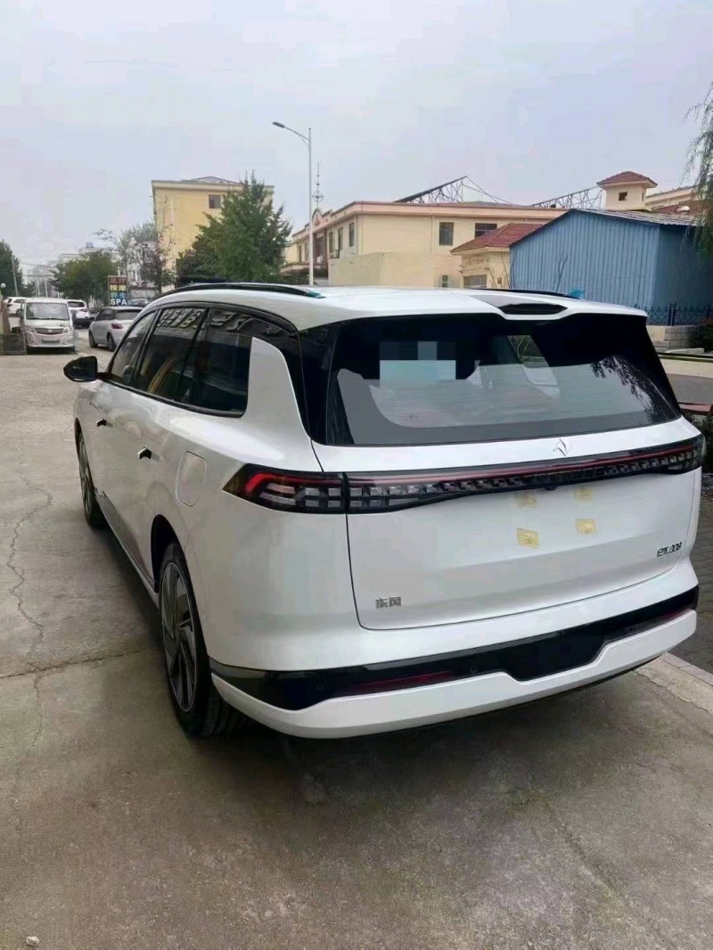 青岛25年东风奕派3