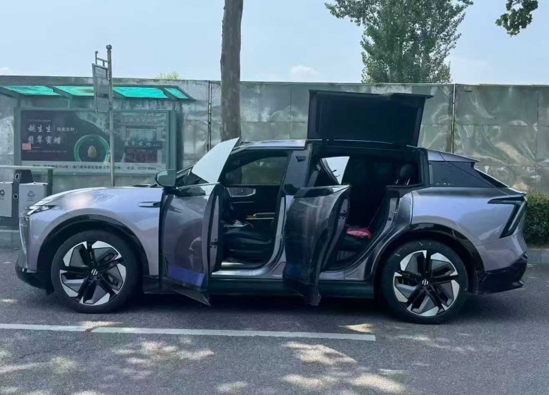 青岛23年高合汽车HiPhi Y3