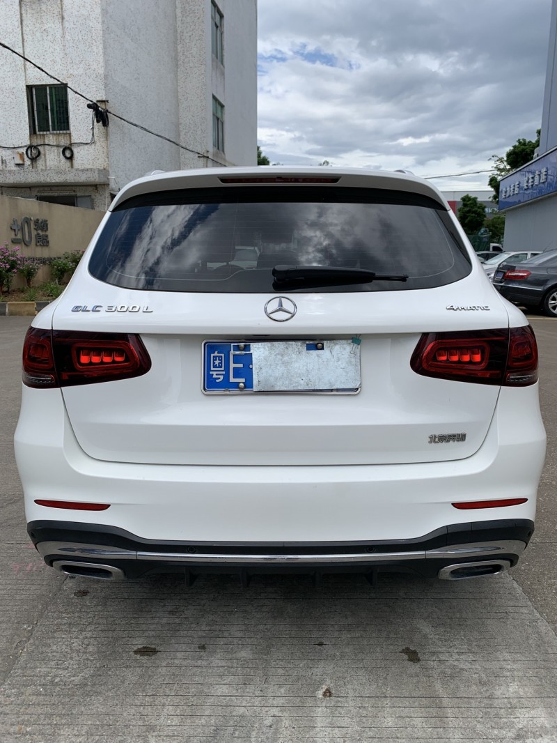 中山20年奔驰GLC9