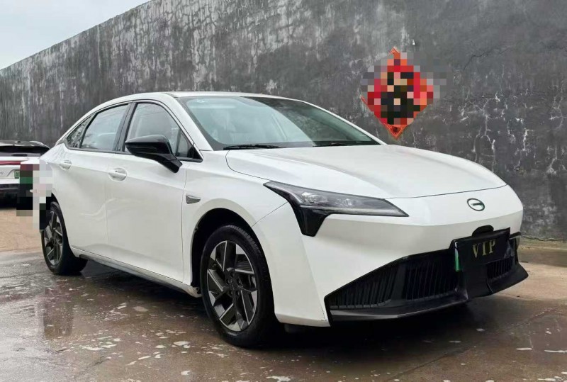 青岛25年传祺埃安S2