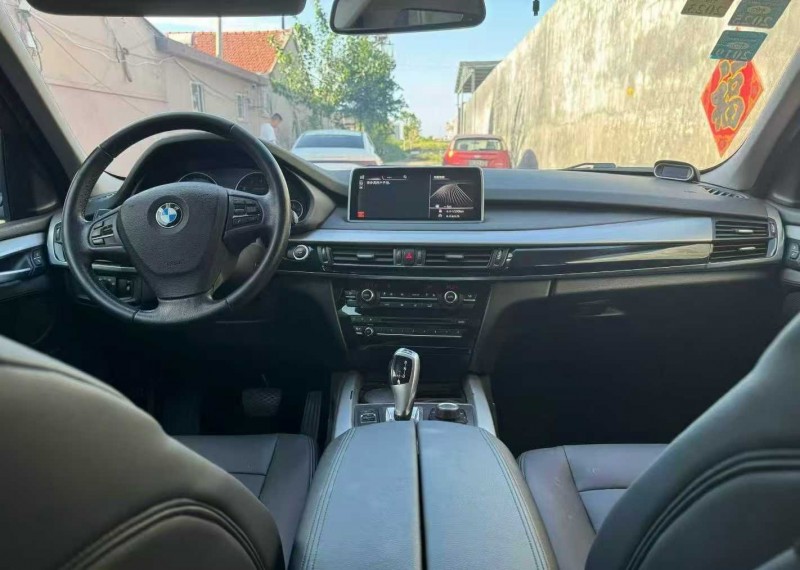 青岛17年宝马X54