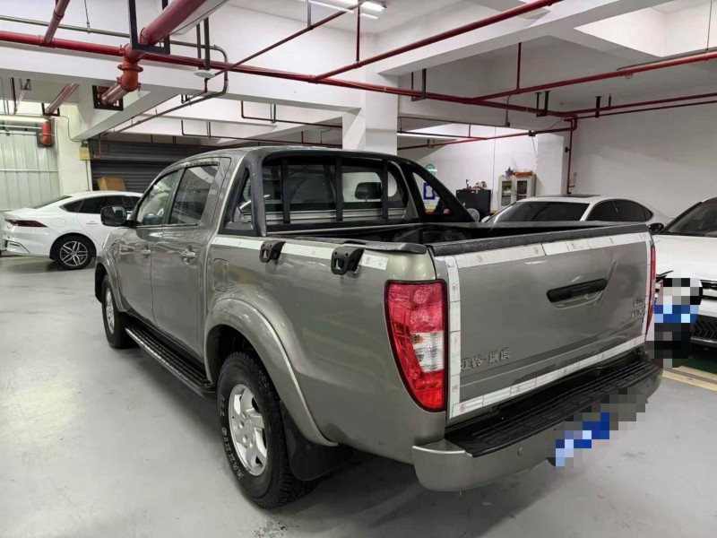 成都18年江铃域虎9