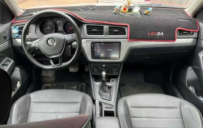 青岛18年大众朗行4