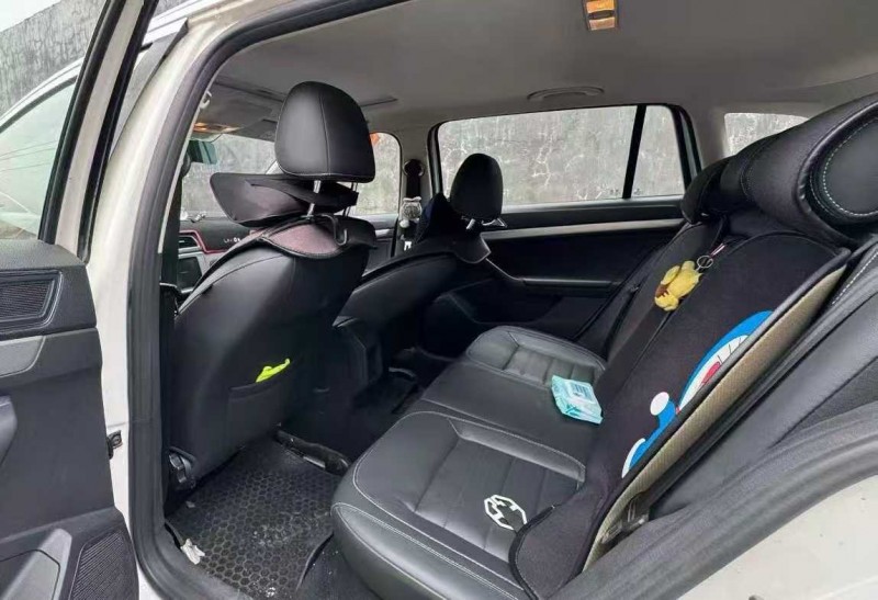 青岛18年大众朗行5