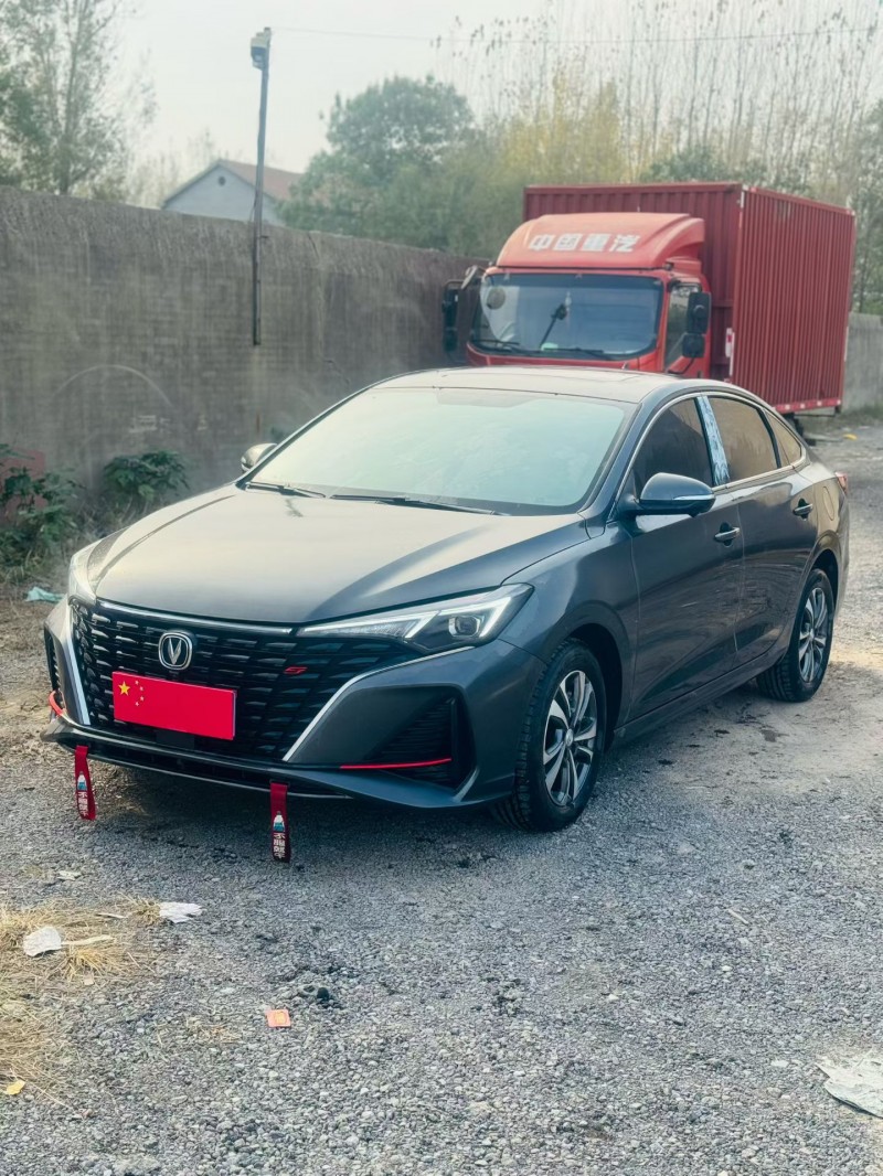 鹤壁25年长安汽车逸动3