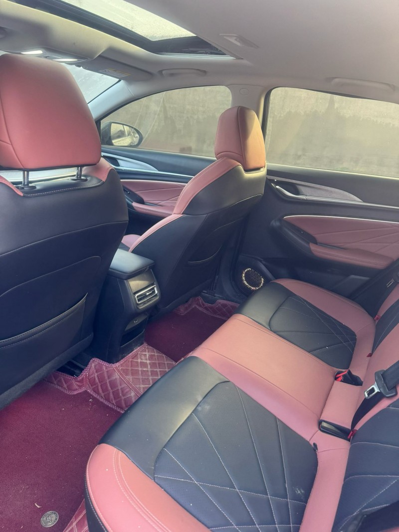 鹤壁25年长安汽车逸动8