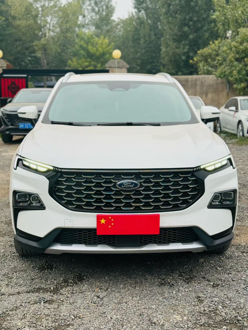 鹤壁23年福特领睿1