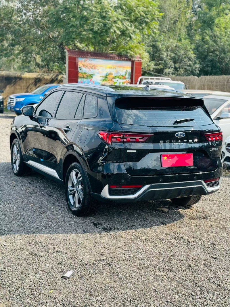 鹤壁23年福特领睿6