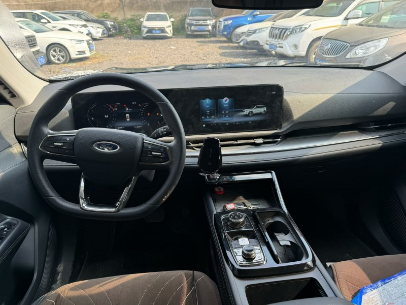 鹤壁23年福特领睿8