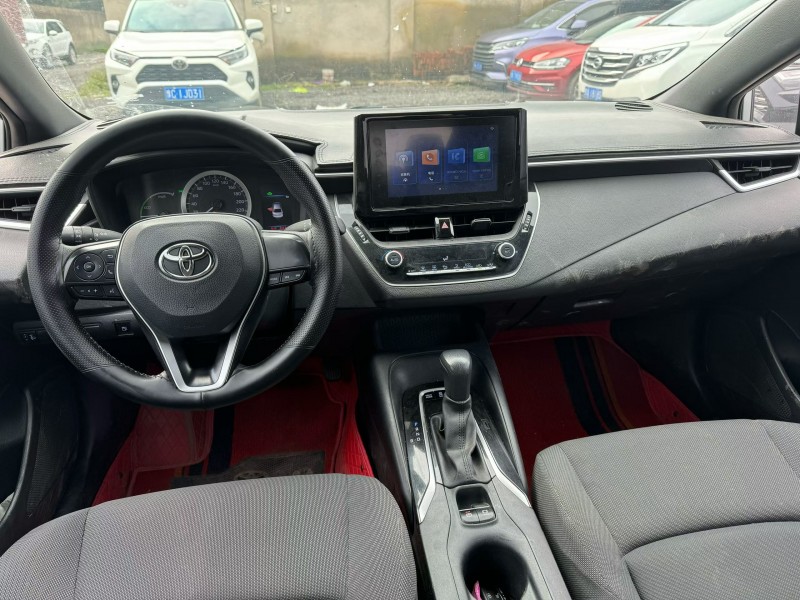 鹤壁22年丰田雷凌8