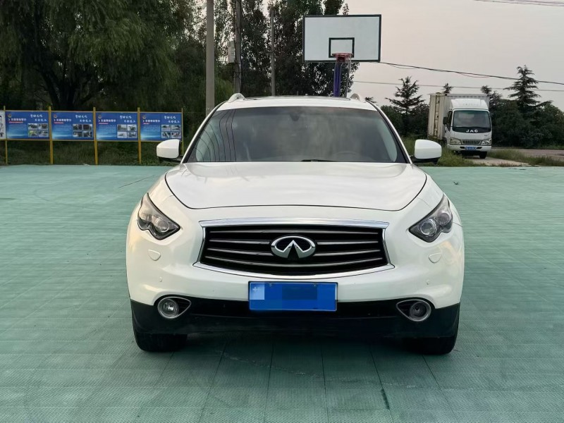 青岛14年英菲尼迪QX701