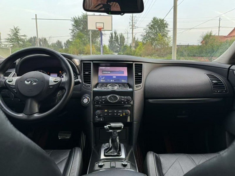 青岛14年英菲尼迪QX704