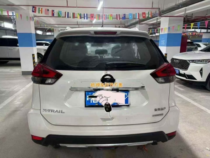 苏州19年日产奇骏9