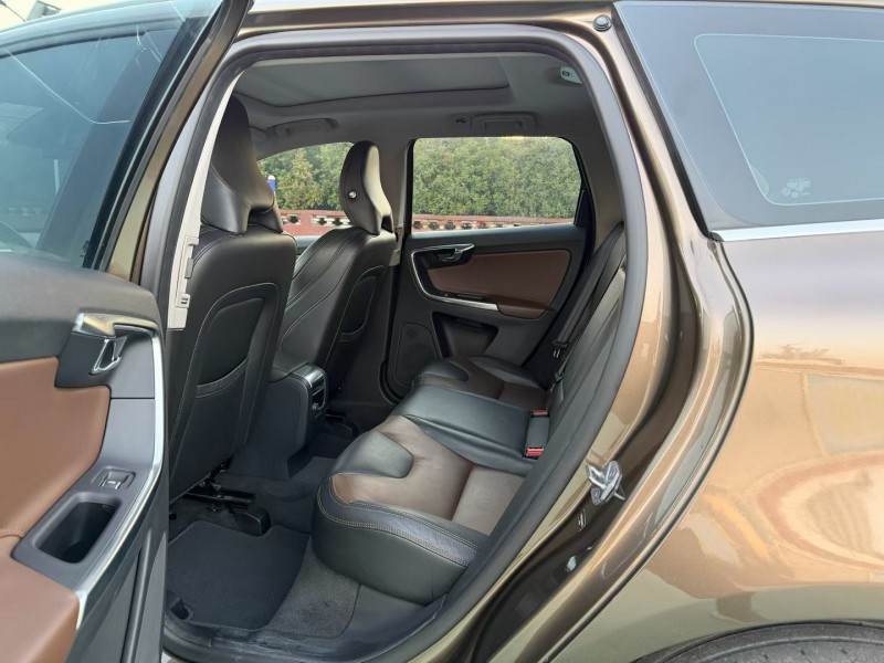 青岛16年沃尔沃XC605