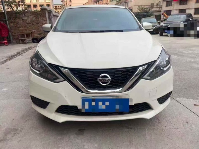 张家界22年日产轩逸1