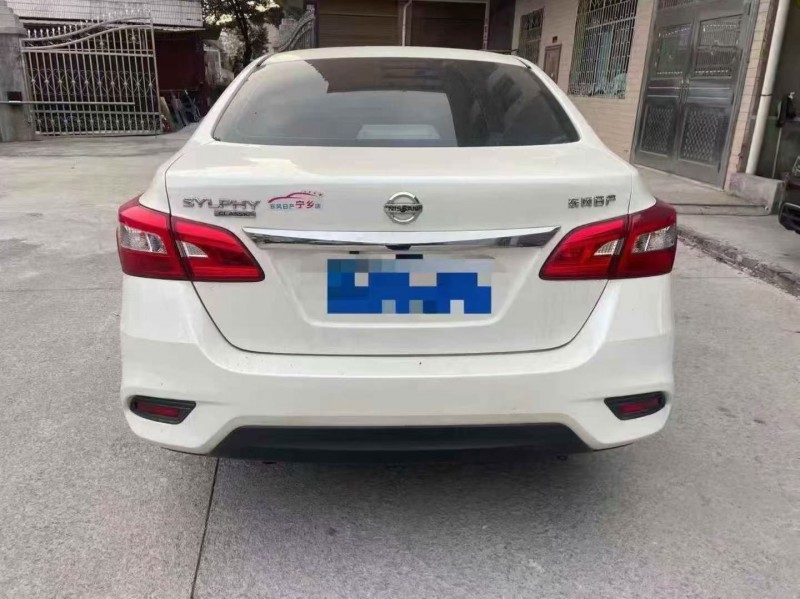 张家界22年日产轩逸9