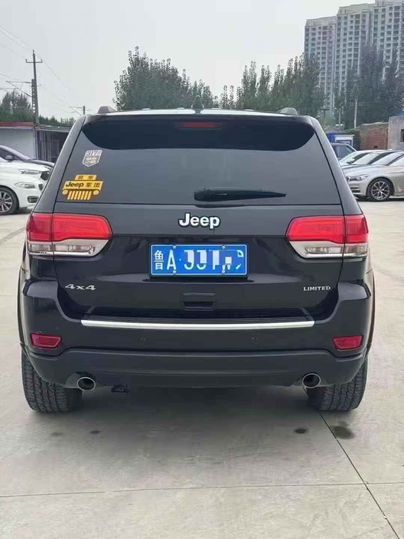 东营17年Jeep大切诺基8