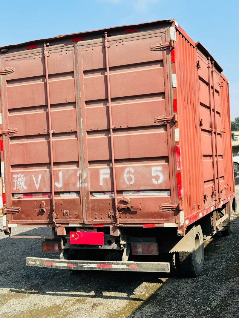 鹤壁21年卡车系列重汽豪沃4