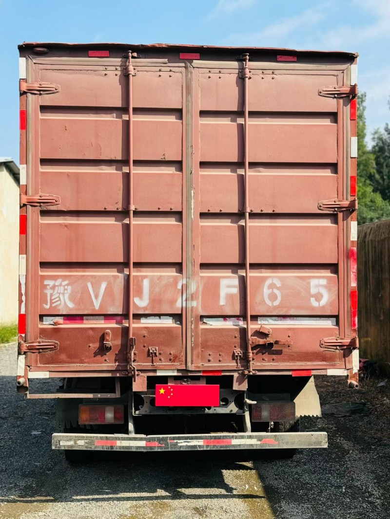 鹤壁21年卡车系列重汽豪沃5