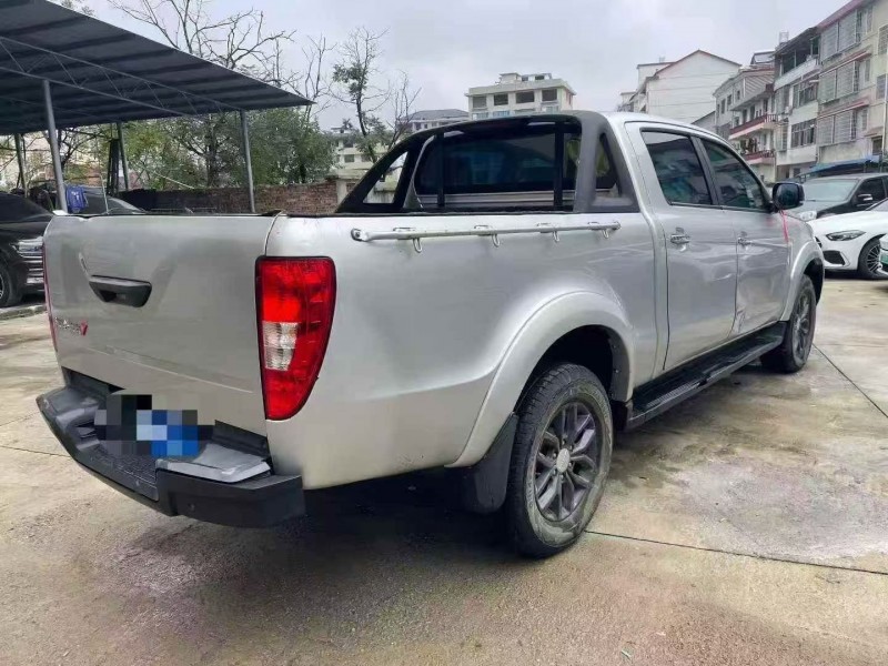 张家界22年江铃域虎8