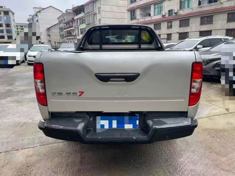 张家界22年江铃域虎9