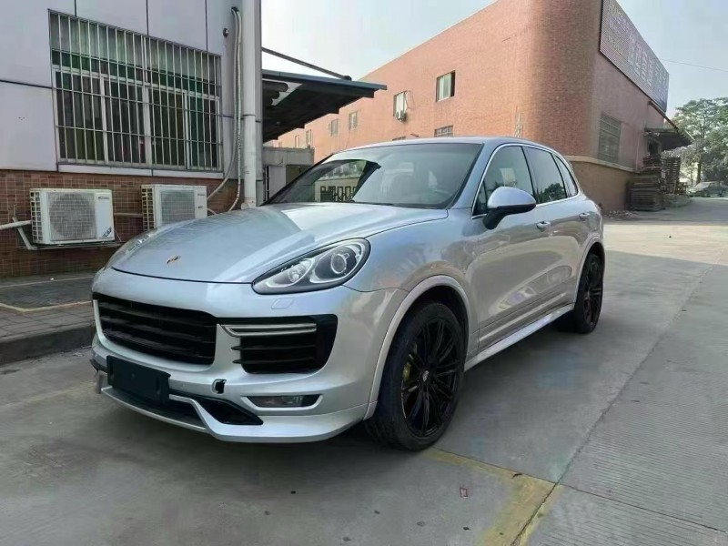 广州18年保时捷卡宴2