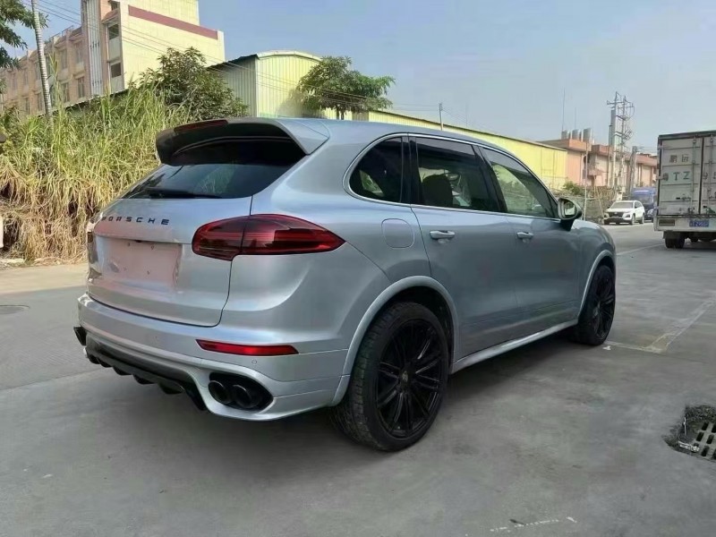 广州18年保时捷卡宴8