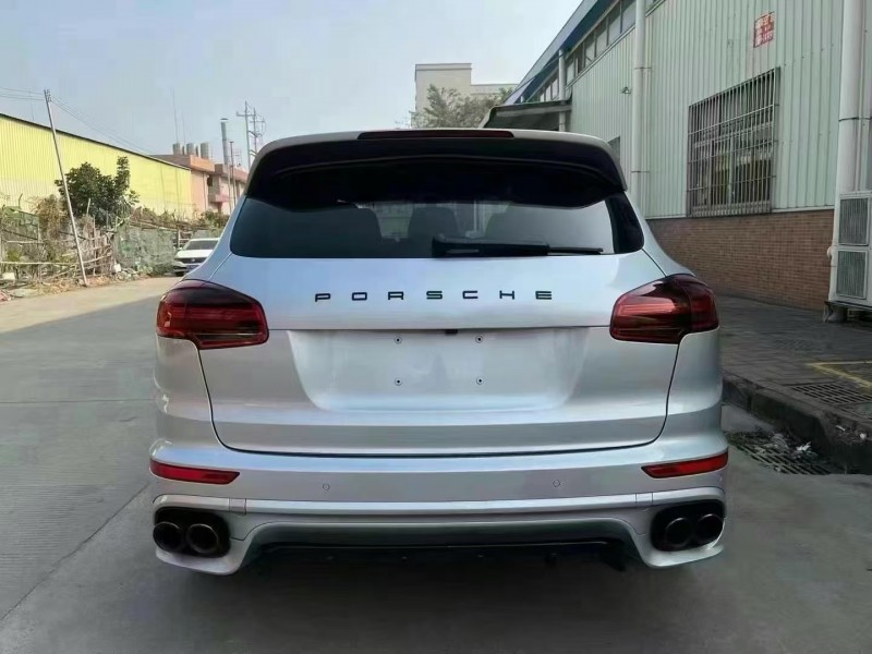 广州18年保时捷卡宴9