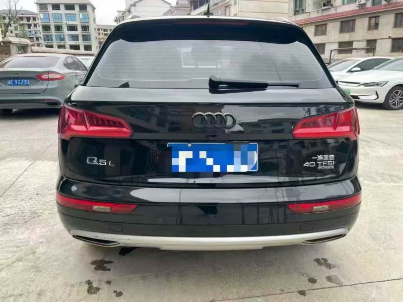 湘潭20年奥迪Q58