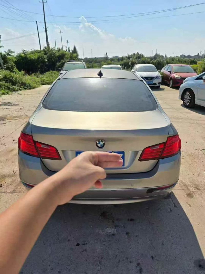 苏州16年宝马5系9