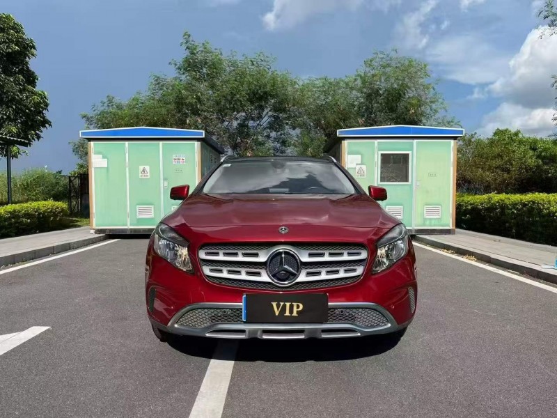 东莞18年奔驰GLA1