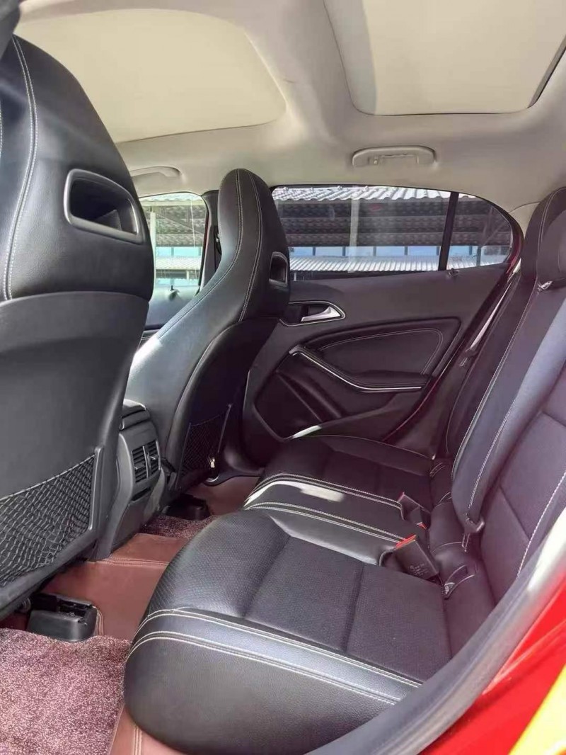 东莞18年奔驰GLA4